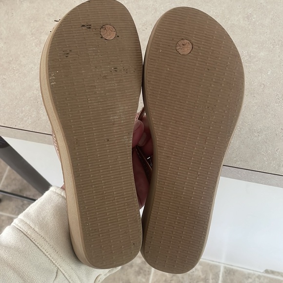 Like new Havaianas Flip Flops - Picture 5 of 5